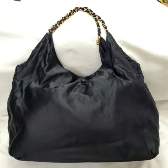 Chanel Large CC Hobo Bag Black and Gold Chain - Picture 3 of 15